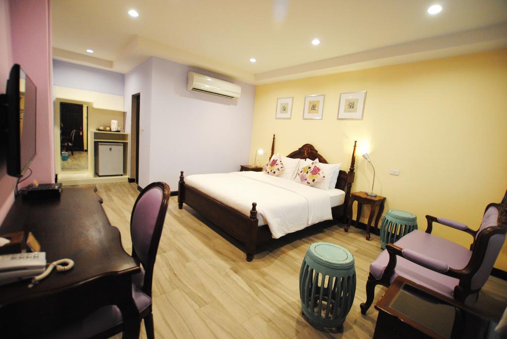 Focal Local Bed & Breakfast Bangkok Zewnętrze zdjęcie