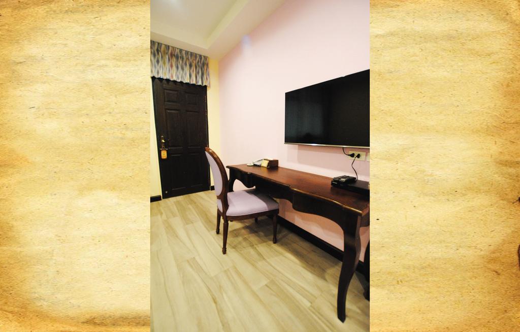 Focal Local Bed & Breakfast Bangkok Zewnętrze zdjęcie