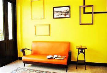 Focal Local Bed & Breakfast Bangkok Zewnętrze zdjęcie
